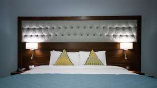 Отель Cavan Crystal Hotel Каван Представительский номер с кроватью размера «king-size»-1